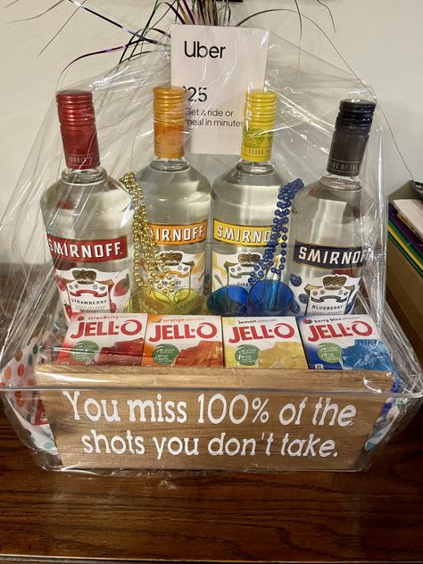 Raffle Gift Basket Ideas, Alcohol Gift Baskets, Liquor Gift Baskets, Auction Gift Basket Ideas, Tricky Tray, Fundraiser Baskets, Auction Basket, Homemade Gift Baskets, Liquor Gifts