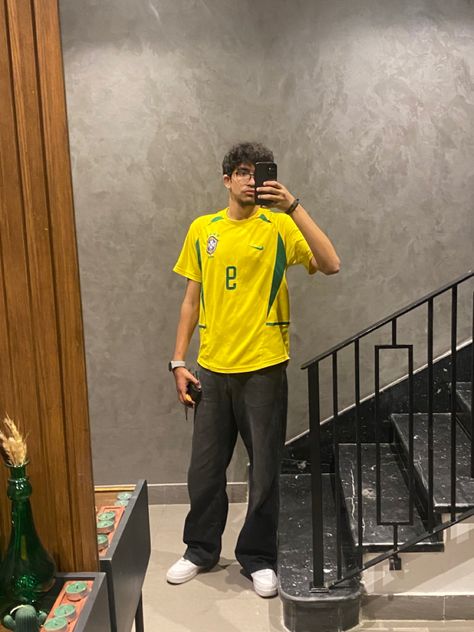 Vintage Jersey Outfit Men, Retro Soccer Jersey Outfit Men, Brazil Soccer Jersey Outfit, Polo Jersey Outfit, Brazil Shirt Outfit Men, Styling Football Jersey, Brazil Outfit Men, Brazil Jersey Outfit Men, Retro Soccer Jersey Outfit