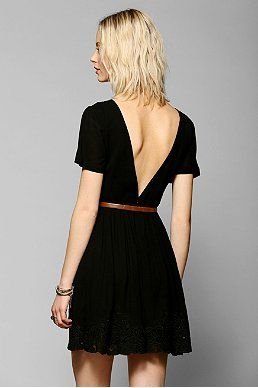 Pins And Needles Embroidered V-Back Dress Show Embroidery, Of White Dress, Black Eyelet Dress, Black Sundress, Eyelet Fabric, Wedding Black, Plain Dress, Pins And Needles, Urban Dresses