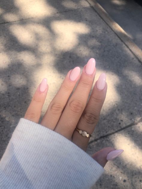 Light Pink Almond, Milky Pink Nails, Pink Oval Nails, Solid Color Acrylic Nails, Nail Ideas Simple, Light Pink Acrylic Nails, Almond Nails Pink, Almond Acrylic Nails Designs, Oval Acrylic Nails