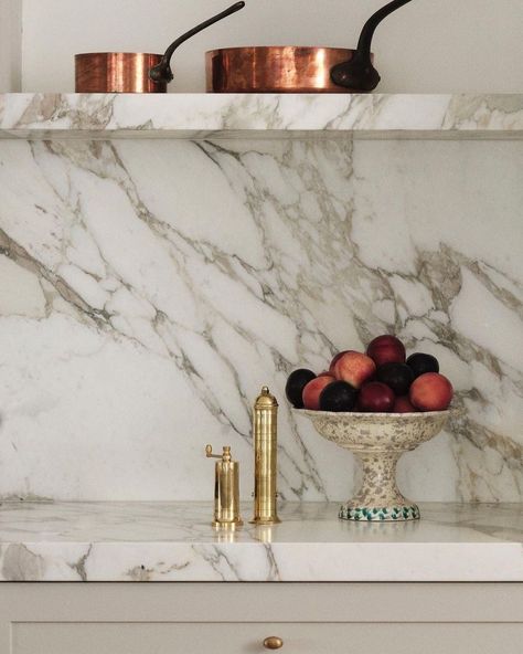 Lucy Montgomery, Marble Countertops Kitchen, Marble Backsplash, Kitchen Projects, Marble Countertops, Fruit Bowl, Dream Kitchen, Kitchen Countertops, Kitchen Interior