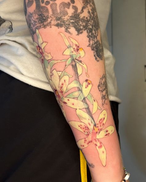 | Partly healed partly fresh | Instagram 16 Tattoo, Orchid Tattoo, Funky Tattoos, 4 Tattoo, Jewelry Tattoo, Makeup Tattoos, Elegant Tattoos, Dope Tattoos, Tattoo Design Drawings