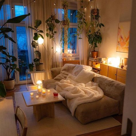 Mood Lighting Living Room, Dorm Living Room Decor, Relaxing Living Room, Dorm Living Room, Candle Lighting, Room Vibes, Living Room Warm, Babe Cave, Dream Apartment Decor