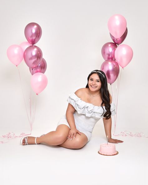 The sweetest 16 photoshoot 🎀🎂💕🤍✨ Birthday Shoot Ideas Sweet 16, 16th Birthday Photoshoot Ideas, Sweet 16 Poses, 16 Birthday Photoshoot, Sweet 16 Photoshoot Ideas, 16th Birthday Photoshoot, Sweet 16 Photoshoot, Sweet 16 Photo, Sweet 16 Outfits