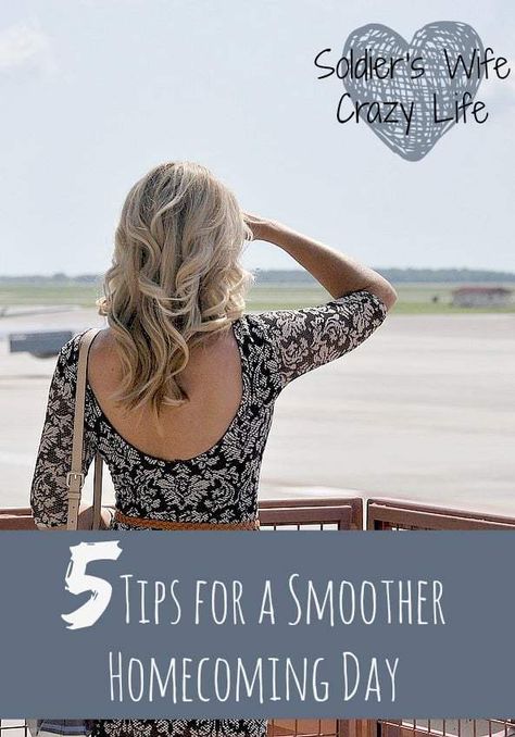 5 Tips for a Smoother Homecoming Day #Military #Milspouse #MilitarySpouse #MilitaryLife Getting Ready For Homecoming, Military Homecoming Signs, Soldier Homecoming, Welcome Home Soldier, Soldiers Coming Home, Soldier Wife, Deployment Homecoming, Military Baby, Soldier Costume