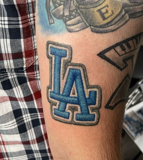 La Dodgers Tattoo For Women, Dodger Tattoos For Women, Baseball Tattoo Ideas, Dodgers Tattoo, La Tattoos Ideas, Tattooing Inks, Baseball Tattoo, Baseball Tattoos, Tatoo Styles