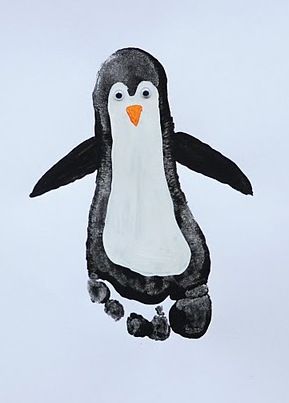 Penquin Penguin Crafts Preschool, Hand Print Art, Baby Art Crafts, Craft Preschool, Penguin Craft, Baby Art Projects, Footprint Crafts, Toddler Art Projects, Winter Art Projects