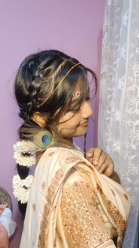 Hindu Aesthetic Pfp, Hindu Girl Aesthetic, Hindu Aesthetic, Ethnic Makeup, Girls Pick, Krishna Hindu, Arabian Beauty Women, Arabian Beauty, Inspired Makeup