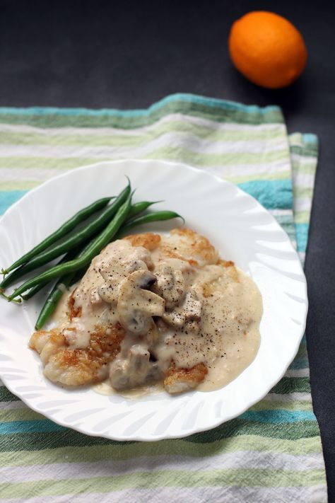 Fish With Cream Sauce, Mushroom Cream Sauce, Pan Fried Fish, Mushroom Cream Sauces, Cream Sauce Recipes, Cream Of Mushroom Soup, Creamy Mushroom Sauce, Cream Of Mushroom, Creamy Mushrooms