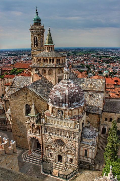 Bergamo Italy | upper city of Bergamo Italy | Randy-Thomas Christensen | Flickr Piazza Del Duomo, Bergamo Italy, Explore Italy, European Architecture, Amazing Travel Destinations, Northern Italy, Bergamo, City Travel, Beautiful Buildings