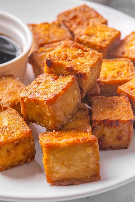 Best Baked Tofu Crispy, Tofu Beginners Recipe, Crispy Tofu Without Cornstarch, Easy Baked Tofu, Chinese Fried Tofu, Crispy Tofu Oven, Fast Tofu Recipes, Baked Tofu Recipes Easy, Tasty Tofu Recipes