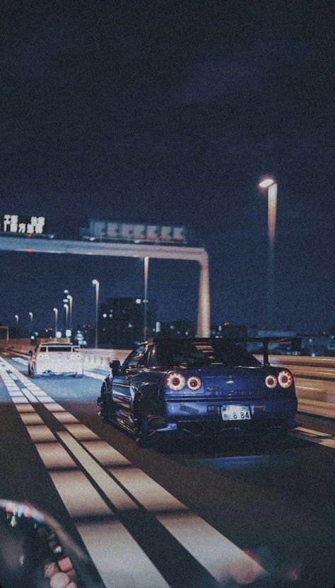 Car Japan Aesthetic, Skyline Gtr R34 Aesthetic Wallpaper, Nissan Gtr Skyline Wallpapers, Jdm Wallpaper Aesthetic, Nissan Gtr Aesthetic, Skyline Gtr R34 Wallpapers, Tokyo Drift Wallpaper, Gtr R34 Skyline Wallpaper 4k, Skyline R34 Wallpaper