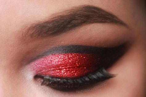 Makeup | Dramatic Valentines Day with Red Glitter Red Riding Hood Makeup, Vampire Eyes, Day Eye Makeup, Devil Makeup, Black Eye Makeup, Red Eye Makeup, Vampire Makeup, Eyeshadow For Blue Eyes, Punk Makeup