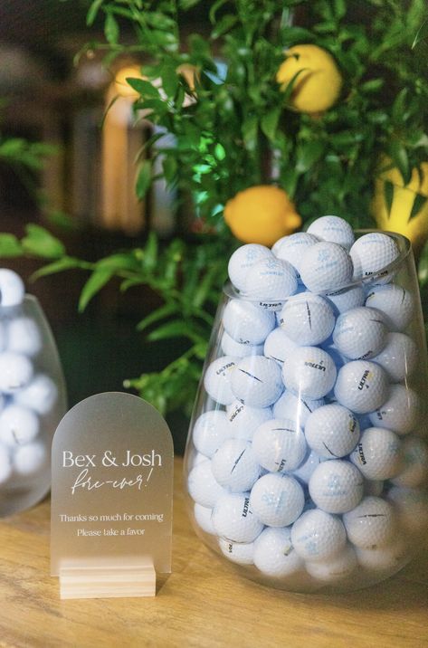 Golf Ball Party Favors, Golf Ball Wedding Favors Display, Golf Tee Wedding Favor, Wedding Golf Balls Party Favors, Masters Wedding Theme, Golf Ball Decor, Golf Themed Wedding Favors, Engagement Party At A Bar, Wedding Golf Balls