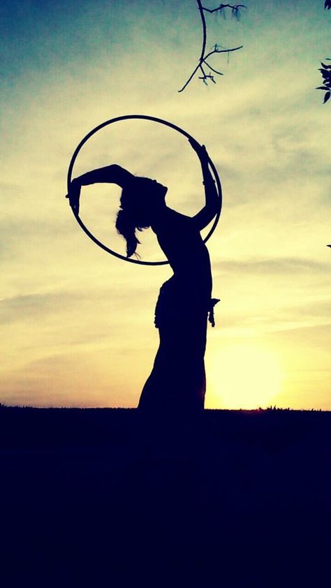 Hula Hoop Photography, Circle Dance, Hula Hoop Dance, Sunset Today, Schrödinger's Cat, Rave Pants, Hoop Dance, Fire Dancer, Hula Hoops