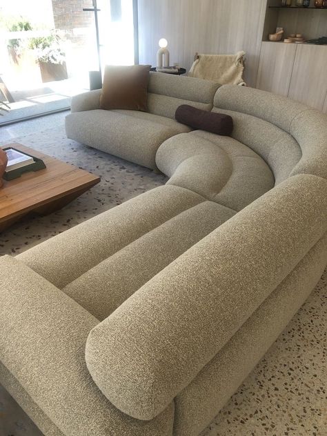 Round Sofa Design, Circular Couch, Circle Sofa, Luxury Couch, Latest Sofa Designs, Luxury Furniture Sofa, Luxury Sofa Design, Gorgeous Sofas, Latest Living Room Designs