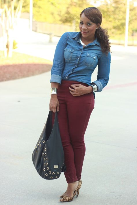 Maroon Jeans Outfit, Maroon Cardigan Outfit, Burgundy Jeans Outfit, Burgandy Jeans Outfit, Burgundy Pants Outfit, Maroon Pants Outfit, Pants Outfit Work, Maroon Jeans, Maroon Pants