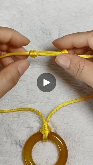 Knot For Necklace, Tie A Necklace, Diy Rope Necklace Tutorial, Macrame Necklace Tutorial, Diy Necklace Easy, How To Tie A Knot, Happy Easter Quotes, Fidget Blankets, Easter Quotes