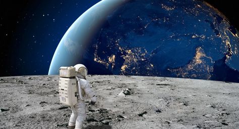 Space tourism is dawning but how soon until one is able to tour the moon. Flyby seems to be nearly here, but landing is another story. A Trip To The Moon, Moon Mission India, First Moon Landing, Moon Distance From Earth, Test Plan, Spacex Starship, Lunar Landing, Star Trek Captains, Space Tourism