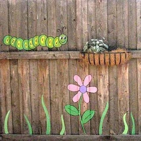 paint and decorating ideas for fences, yard decorations Garden Fence Art, Garden Mural, Pallet Fence, Front Yard Fence, Fence Art, Walled Garden, Fence Paint, Fence Landscaping, Fence Decor