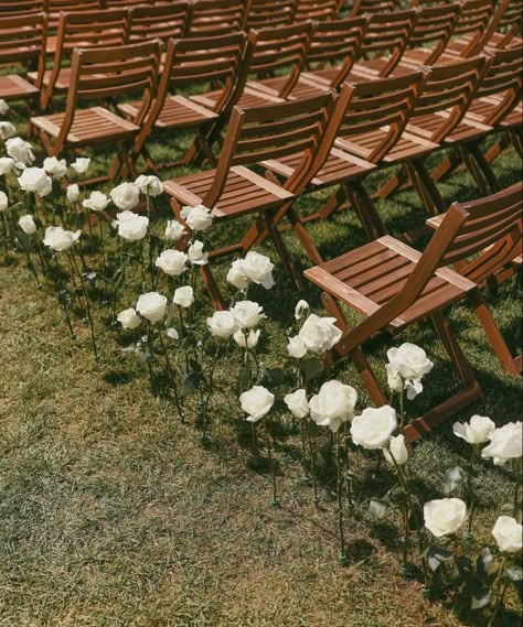 Aesthetic Wedding Aisle, Outdoor Wedding Reception On A Budget, Wedding Flowers Along Aisle, Tall Grass Wedding Aisle, Driveway Wedding Ceremony, Patio Ceremony Wedding, Outdoor Wedding Aisle Ideas Benches, Wedding Pathway Decor Outdoor, Wedding Aisle Florals Outdoor