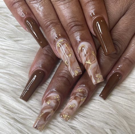 Brown Acrylic Nails, Gold Acrylic Nails, Brown Nails Design, Colored Acrylic Nails, Girly Acrylic Nails, Vibrant Nails, Dope Nail Designs, Short Square Acrylic Nails, Shiny Nails