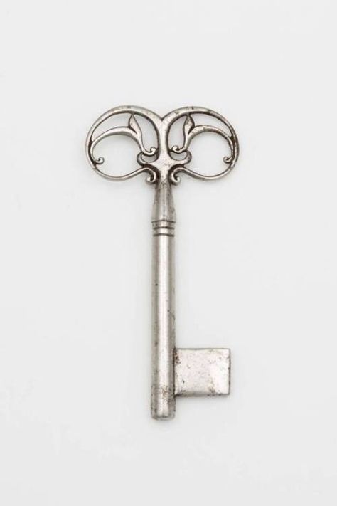 nuveau-deco: A Selection of Elaborate Keys... - Rainwashed Soul Wax Art, French Country Design, Ivy House, Keys Art, Art Nouveau Design, Key Design, Reference Images, Love Languages, Vienna