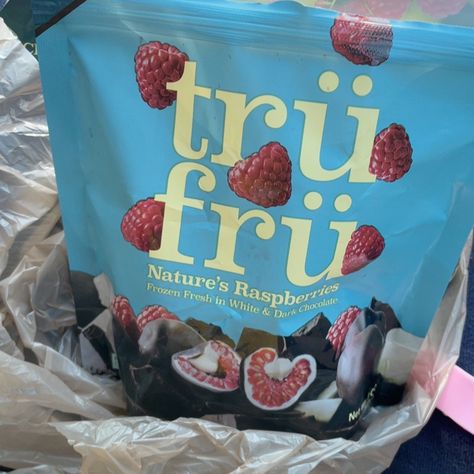 Tru Fru Raspberries Recipe, Tru Fru Raspberries, Tru Fru Aesthetic, Tru Fruit, Chocolate Covered Raspberries, Tru Fru, Frozen Snacks, Frozen Snack, Raspberry Recipes