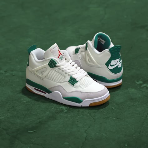 Jordan 4 Fits, Best Sandals For Men, Cheap Jordan Shoes, Jordan 4s, Jordan Shoes Retro, Outfit Shop, Air Jordan 4, Retro Shoes, Swag Shoes