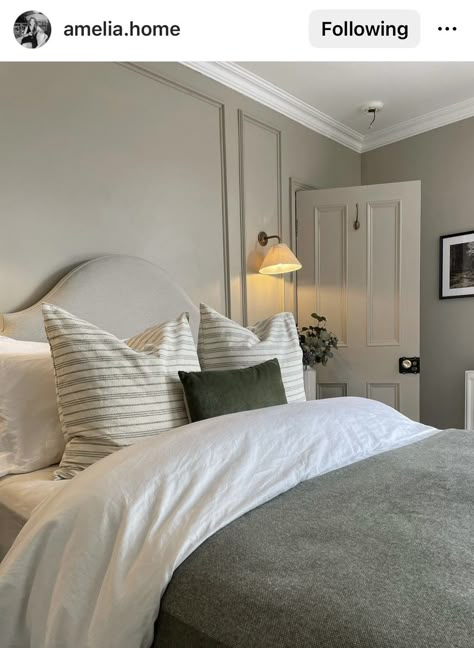 Susie Watson Bedroom, Farrow And Ball Skimming Stone Bedroom, Bedroom With Alcoves, Cotswold Bedroom, Cotswold Interior, Small Double Bedroom Ideas, Bedroom Wall Colours, British Style Home, Main Bedroom Decor