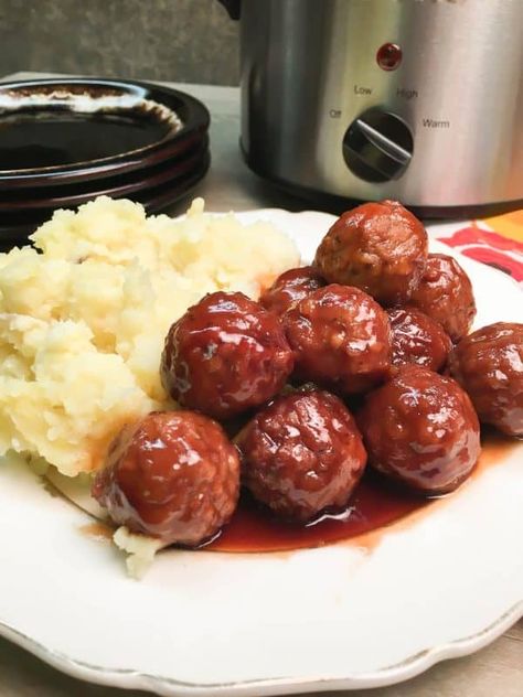 Easy Crock Pot Meatball Recipe Meatballs Barbecue, Easy Crockpot Meatballs, Meatball Appetizer Recipe, Meatball Recipes Crockpot, Crockpot Appetizers, Appetizer Meatballs, Crock Pot Meatballs, Meatball Recipe, Frozen Meatballs