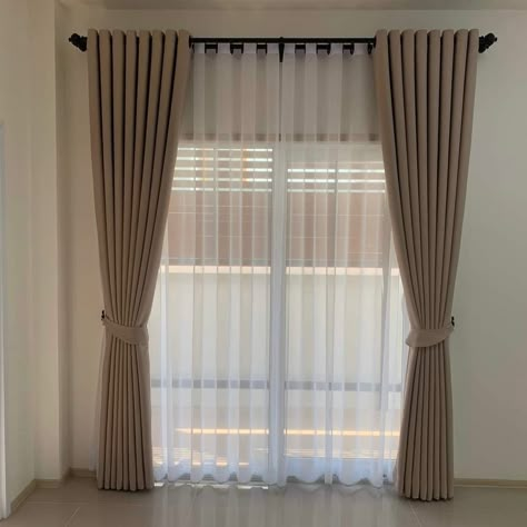 Curtains Debate Time! Are you #teamsheer with a primary layer of privacy or #Teamnosheer for the bold, minimalist look? Whether you love the softness of sheer curtains paired with primary or prefer a clean, open view, Onina Homes has got you covered! Let us help you find the perfect curtains style for your space. Drop your choice below and DM us measurements for a custom quote today! #SheerCurtains #PrivacyAndStyle #ModernHome #OninaHomes #CustomCurtains #InteriorDesign #WindowTreatments ... Latest Curtain Designs Living Rooms 2023, Curtains 2023 Trend Living Room, Curtain Trends 2023 Living Room, Blackout Curtains Bedroom Ideas, Curtain Designs Living Room, Model Gorden, Latest Curtain Designs, Luxury Curtains Living Room, Curtain Designs For Bedroom