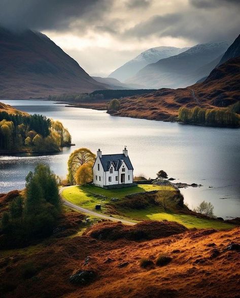 Cottage Scotland, Scottish Cottage, Cottages Scotland, Scottish Cottages, Scottish Homes, Sea House, Highland Homes, Fantasy Homes, Beautiful Houses