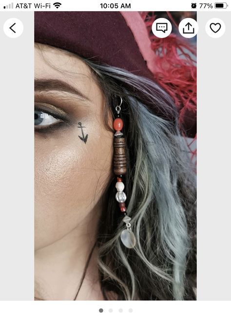 Pirate Makeup, Pirate Hair, Bead Extensions, Creepy Halloween Makeup, Hot Halloween Outfits, Pirate Halloween Costumes, Pirate Outfit, Mermaid Halloween, Pirate Halloween