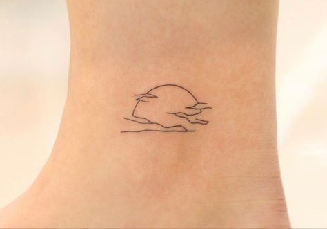 Clouds And Sun Rays Tattoo, Minimalist Cloud Tattoo, Sun And Cloud Tattoo, Sun Cloud Tattoo, Minimal Art Tattoo, Sun Rays Tattoo, Sky Tattoo, Simple Hand Tattoos, Sky Tattoos