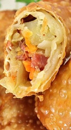 Scottish Potato Recipes, Corned Beef And Cabbage Egg Rolls, Potato Egg Rolls, Irish Dinner Recipes, Paleo Casserole, Egg Rolls Recipe, Cooked Potatoes, Irish Cooking, Irish Foods