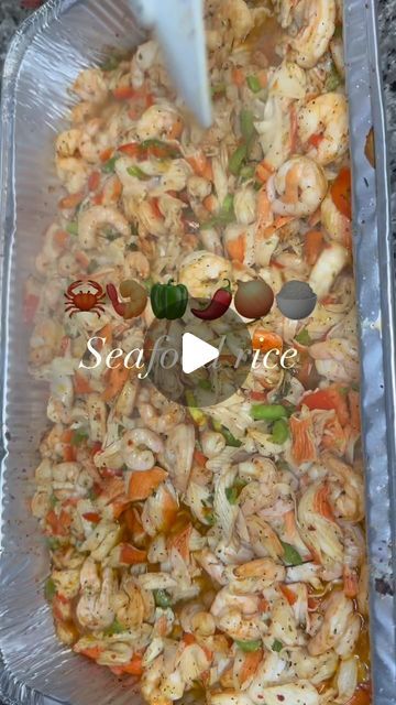 Seafood Rice With Crab And Shrimp, Seafood Dirty Rice, Seafood Side Dishes, Seafood Rice Recipe, Seafood Fried Rice, Cooking Soul Food, Seafood Meals, Seafood Rice, Deep South Dish