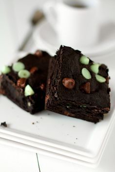 Post image for Mint Chocolate Chip Brownies Chocolate Chip Brownies Recipe, Chocolate Chip Brownies, Mint Brownies, Mint Chocolate Chip, Delicious Brownies, Brownies Recipe, Brownie Cake, Mint Chocolate Chips, Eat Dessert First