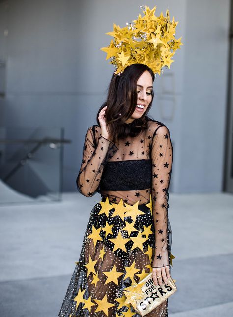 Sydne Style shows easy halloween costume ideas as starry night #halloween #costumes #diy #stars #celestial #shootingstar #crown Star Halloween Costume Women, Moon And Stars Costume Diy, Diy Star Costume, Star Adult Costume, Night Sky Costume, Starry Night Costume, Summer Halloween Costume, Star Costume Diy, Star Costume Women