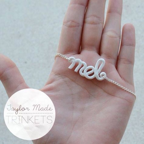 Clay Business Name Ideas, Letter Polymer Clay, Polymer Clay Initial Necklace, Polymer Clay Name Necklace, Alphabet Clay Earrings, Clay Letter Keychain, Polymer Clay Bracelets, Word Necklace, Polymer Clay Gifts