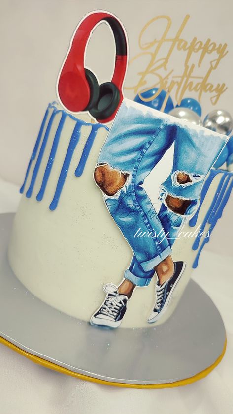 Stylish cake Teenage Cake, Stylish Cake, Cakes For Boys, Cake