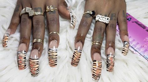 Nails Rings, 90s Nails, Huge Hair, Long Stiletto Nails, Curved Nails, Cheetah Nails, Hippie Nails, Duck Nails, Y2k Nails