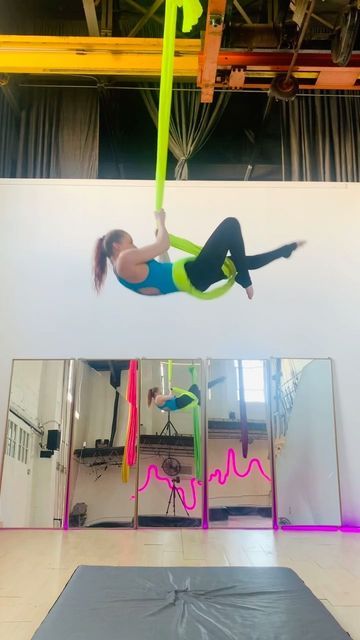 Hilary Riall on Instagram: "A sneaky seatbelt entry and infinity rolls, a dramatic crowd pleaser! ✨ Love my videos? Consider showing your support for my continued content by buying me a coffee! Link in bio! ✨ 🎪 Online privates on aerial silks or sling now available! DM for scheduling link! 🎪 #slingqueen #aerialist #circus #circusarts #circusartist #cirque #circusinspiration #circusinternational #aerialsling #aerialhammock #aerialistsofig #aerialistsofinstagram #aerialeverydamnday #circusevery Aerial Sling, Aerialist Workout, Flexibility Routine, Aerial Hammock, Custom Sneakers Diy, Aerial Silks, Fitness Design, Workout Regimen, Fit Board Workouts