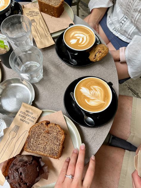 Picture of fancy coffee in white mugs and baked goods with people sitting around an outdoor coffee shop table, also pictured is a girls hand with an engagement ring. Athens Coffee Shops, Athens Cafe, Wood Cutlery, Cafe Aesthetic, Wood Knife, Local Coffee, Local Coffee Shop, Athens Greece, Cutlery Set