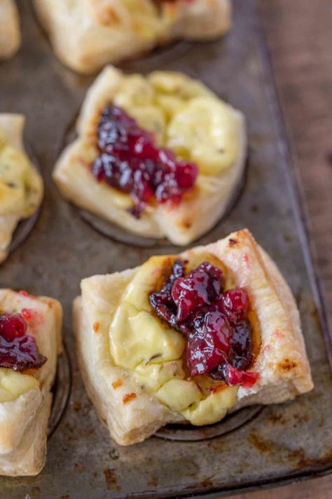 Cranberry Goat Cheese Pastry Bites with just five ingredients are the easiest appetizers you'll ever serve your guests. Perfect for the holidays! Easiest Appetizers, Cranberry Goat Cheese, Pastry Bites, Goat Cheese Appetizer, Cranberry Jelly, Dinner Then Dessert, Puff Pastry Appetizers, Cheese Puff Pastry, Cheese Pastry