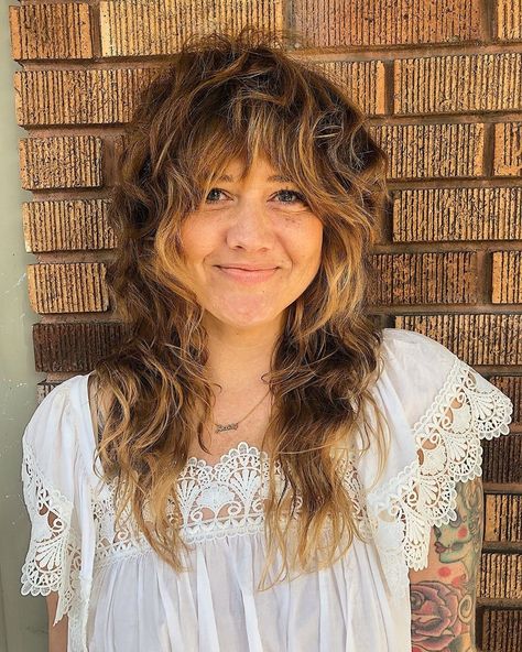 14 Cute Shag Haircut Ideas for Any Length — Shag Hair Trend Stevie Nicks Inspired Hair, Stevie Nicks Bangs, Stevie Nicks Shag Haircut, Stevie Nicks Hair Inspiration, Stevie Nicks Shag, Stevie Nicks Haircut, Cute Shag Haircut, Stevie Nicks Hair, Bang Haircut