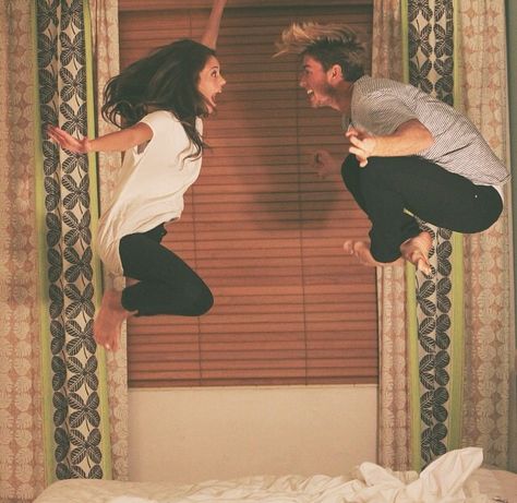 Hotel picture. Couple jumping on bed. Best friends Jumping Pictures, Cute Couple Quotes, Fotos Goals, Relationships Goals, Relationship Goals Pictures, On Bed, Best Friend Goals, Cute Relationship Goals, Cute Relationship