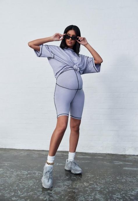 Maternity Athleisure Outfits, Maternity Biker Shorts, Pregnant Workout, Maternity Joggers, Maternity Workout, Cocktail Dress Maternity, Maternity Summer, Athleisure Outfits Summer, Months Of Pregnancy