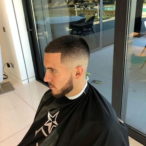 Box Cut Hair, Eden Hazard Haircut, Buzzcut Men, Very Short Hair Men, Mid Fade Haircut, Buzz Cut Hairstyles, Mens Hairstyles Fade, Gents Hair Style, Asian Haircut