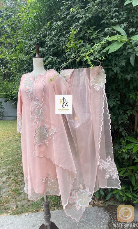 Satin Frocks For Women, Applic Work, Ubqari Wazaif, Cutwork Dress, Dupatta Style, Easy Dress Sewing Patterns, Organza Shirt, Hand Embroidery Dress, Indian Designer Suits